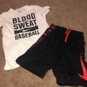 Boys Nike outfit - size m